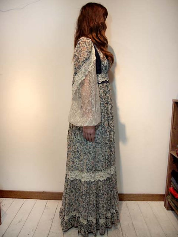 GUNNE SAX ガンネサックス】ベロア×レース切替花柄ワンピース - 古着屋