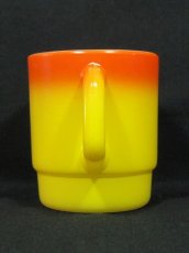 画像2: 60s【FireKing】スタッキングマグ・橙黄 (2)