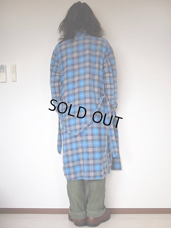 画像4: 1960s【McKenzie】プリントネルガウン　オンブレーチェック