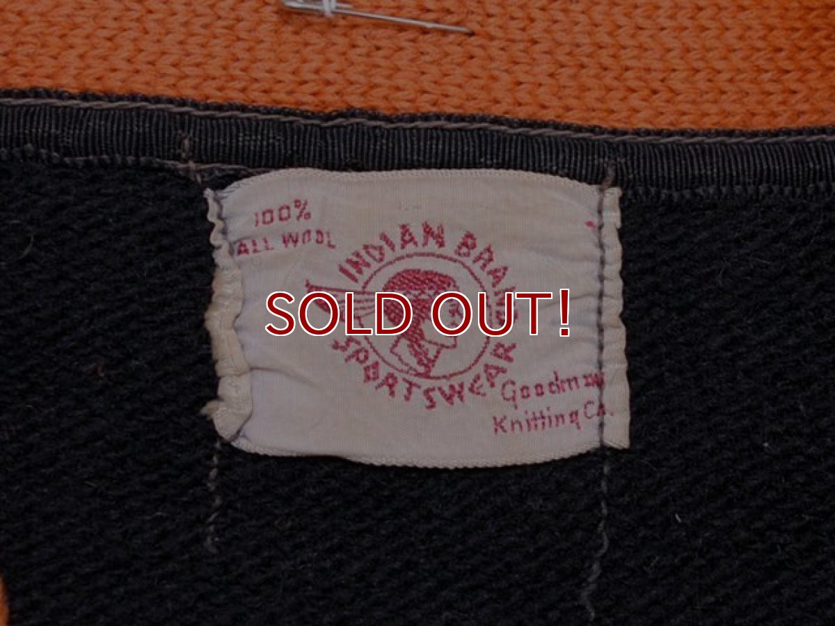 画像3: 1940s〜【INDIAN BRAND SPORTSWEAR】ツートンレタードカーディガン　黒オレンジ (3)