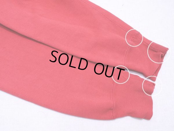 両袖口のダメージ