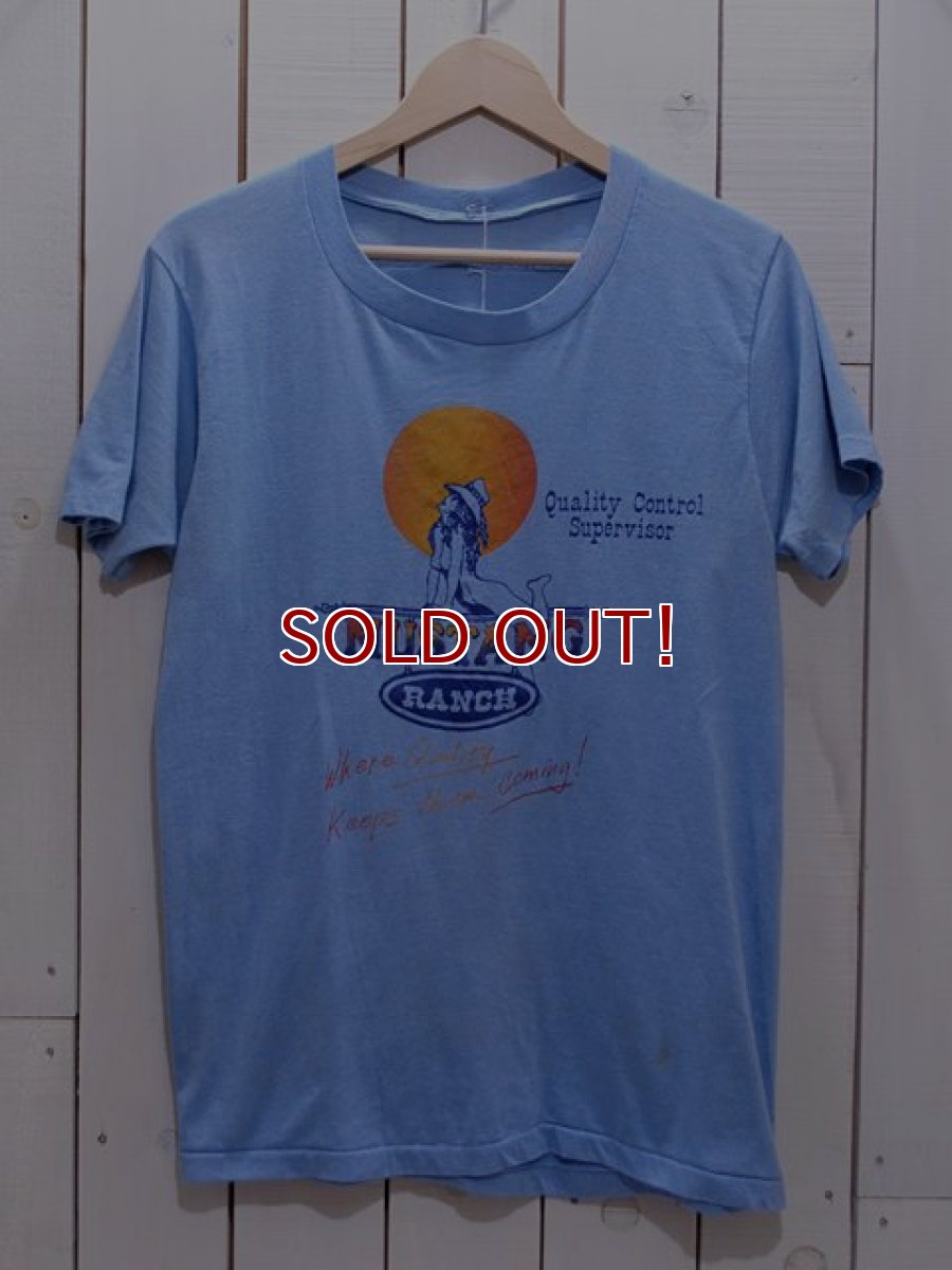 画像2: 1980s MUSTANG RANCH風俗Tシャツ　実寸ML (2)