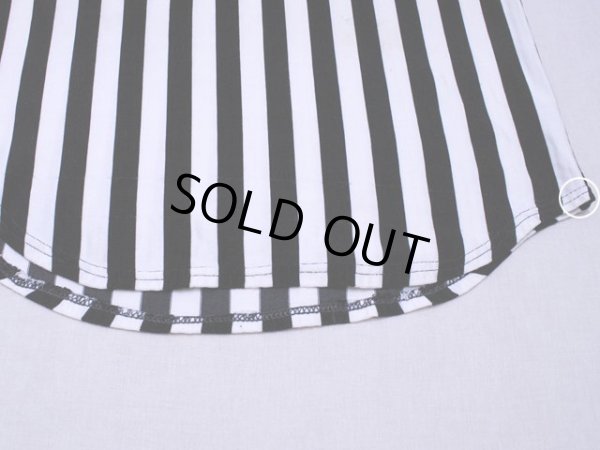 裾サイドに小さなホツレ