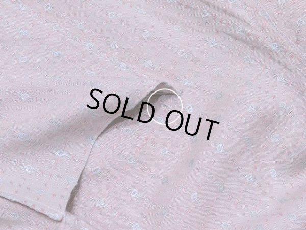 ポケット付け根付近に少々ダメージ