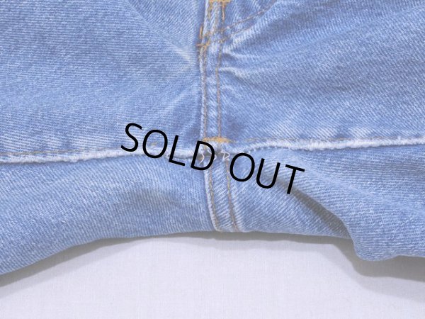 股に少々スレとステッチホツレ。