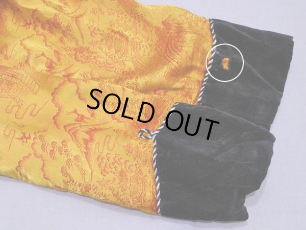 左袖にダメージ。