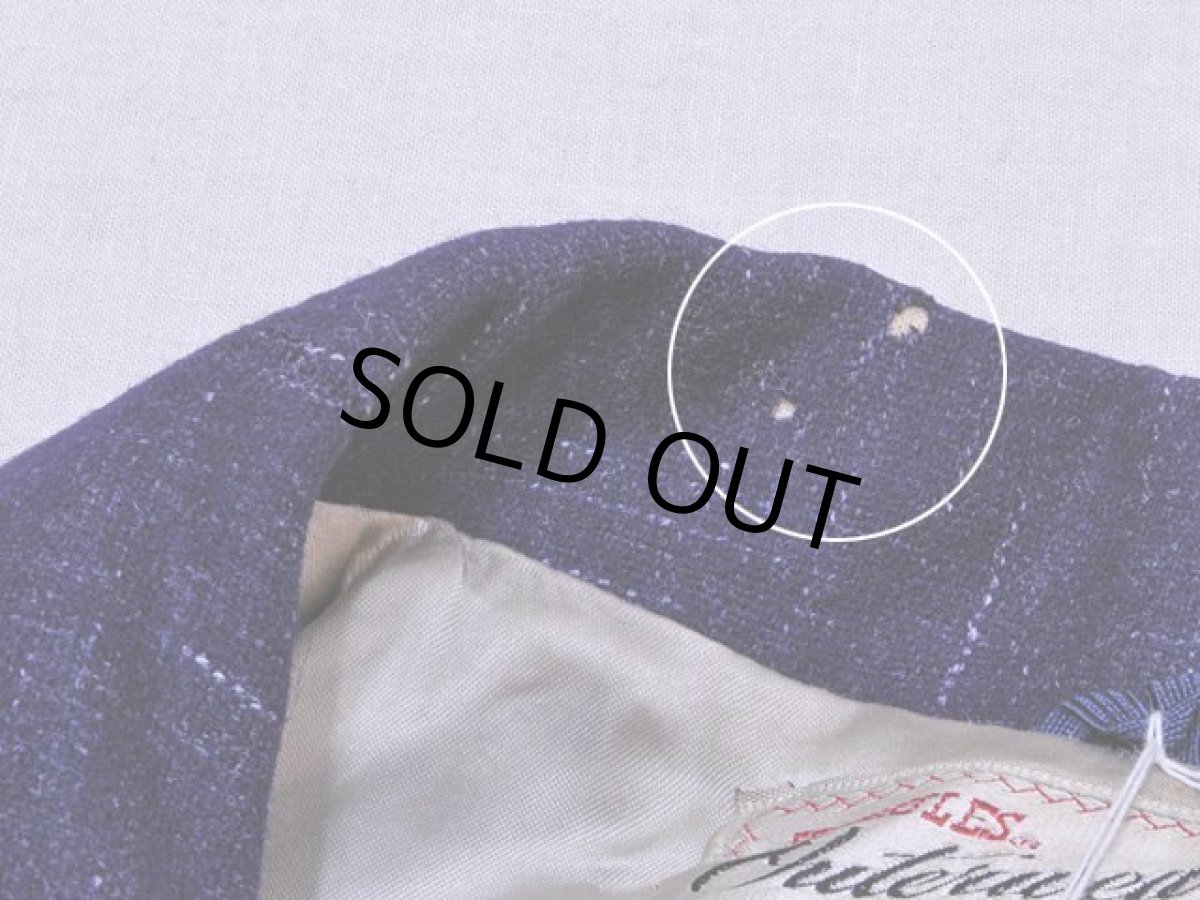 襟に少々虫食い。