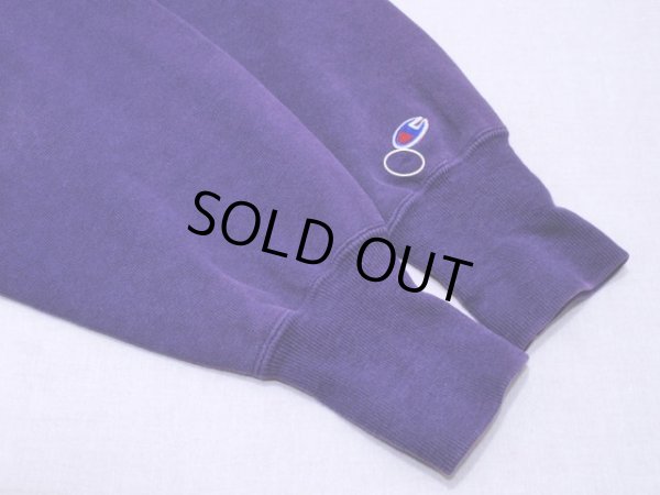 左袖口に僅かなダメージ。