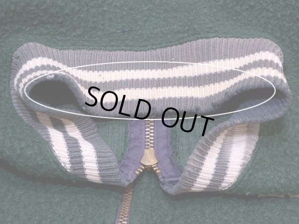 首リブにブリーチ跡と多少のダメージ。