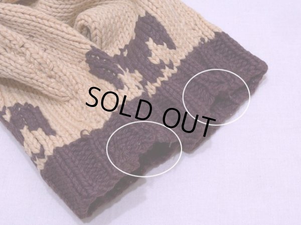 袖口に少々ホツレ。