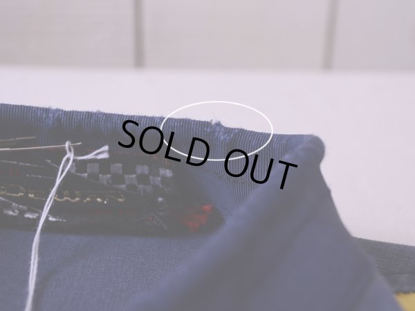 襟に多少のスレ。