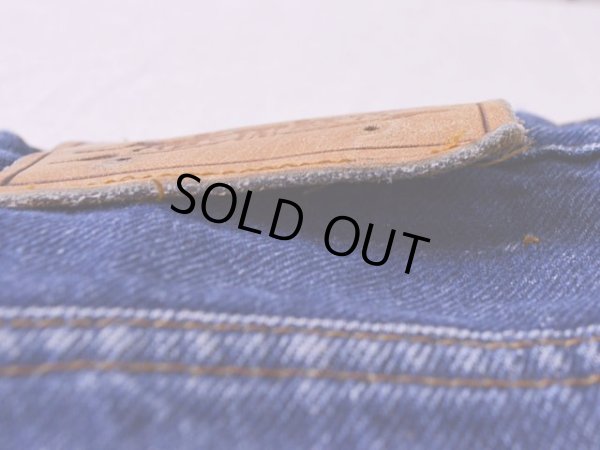 パッチにステッチホツレ。