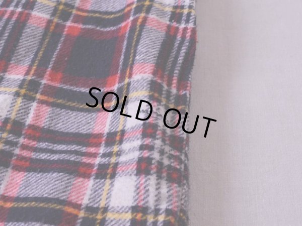 腰紐ループ欠損。