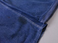 右足裾に薄らシミ汚れ。