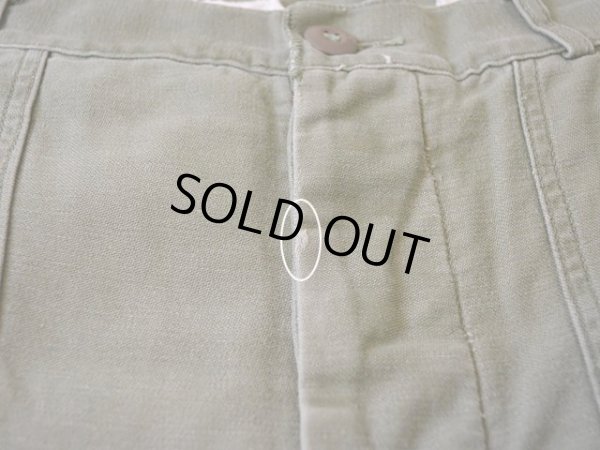 前立て付近に僅かなダメージ。