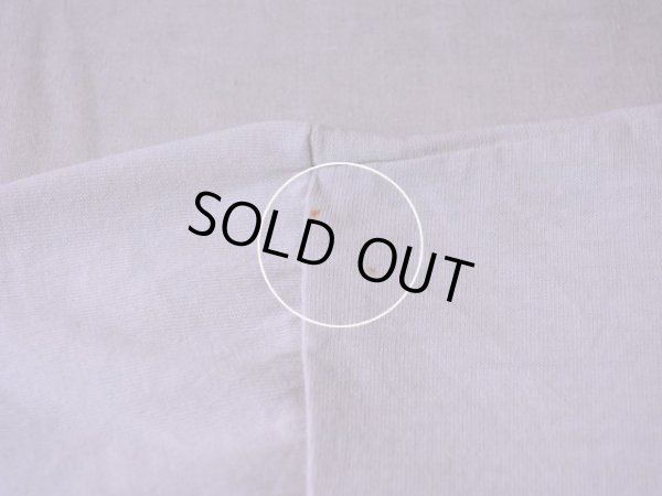 バック左肩付近に僅かな汚れ。