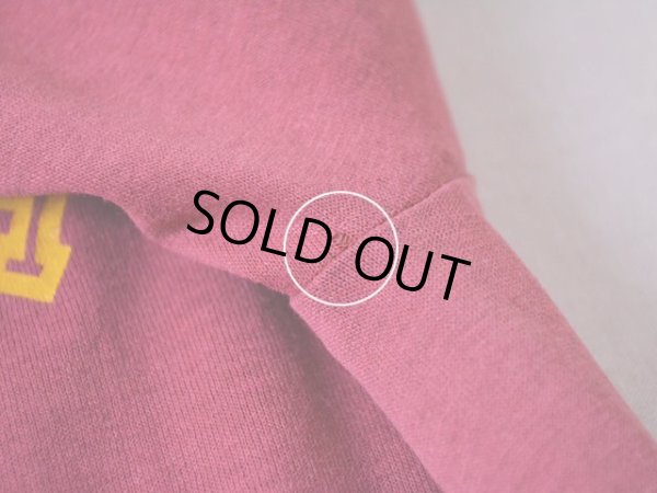 左脇の下に僅かなホツレ。