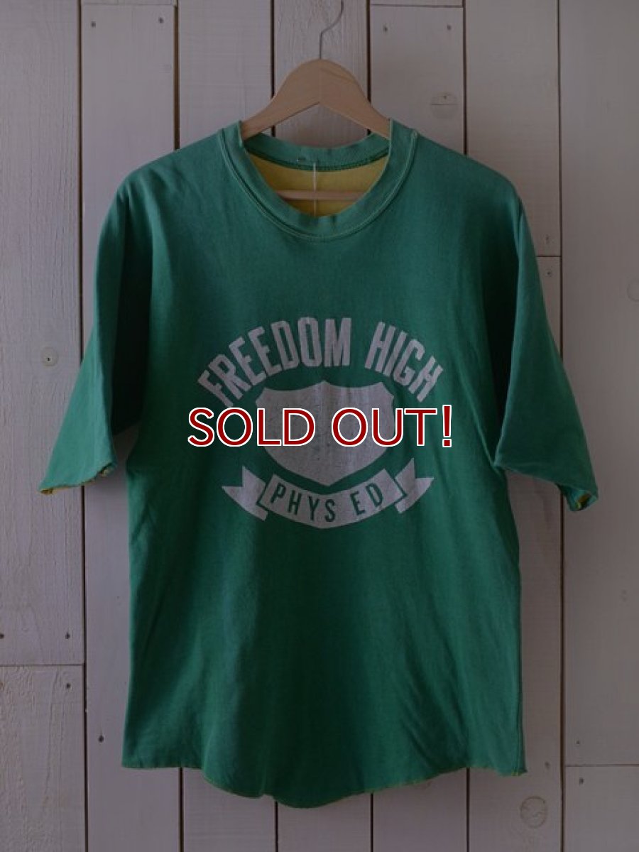 画像1: 1970sリバーシブルTシャツ Freedom High School　 実寸ML  (1)