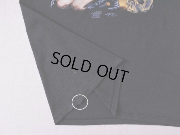 裾に少々ダメージ。