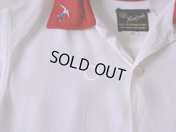 右胸に僅かなシミ。