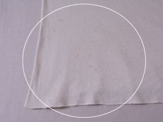 バック裾左側に汚れ。