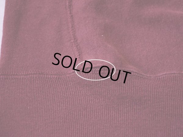 フロント裾リブ付け根に少々ダメージ。