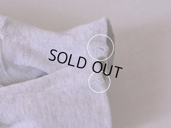 袖リブに僅かなダメージ。