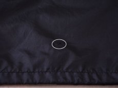 バック裾に小さなダメージ。