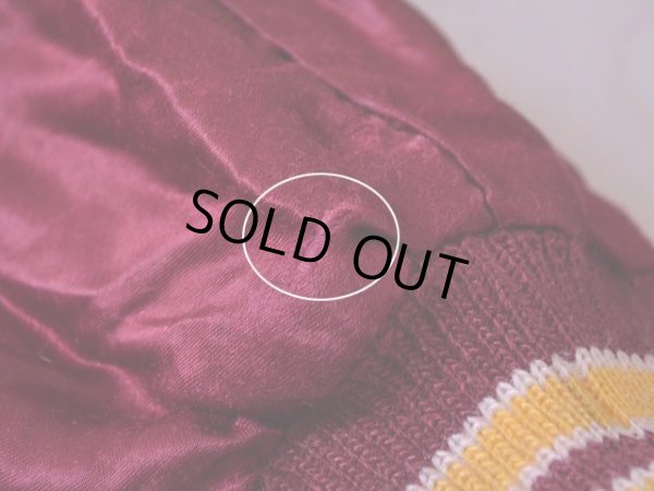 袖口に僅かなスレ。