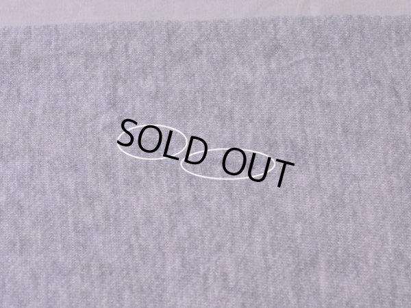 右袖に少々リペア跡。