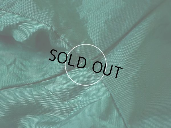 右脇の下に僅かなダメージ。