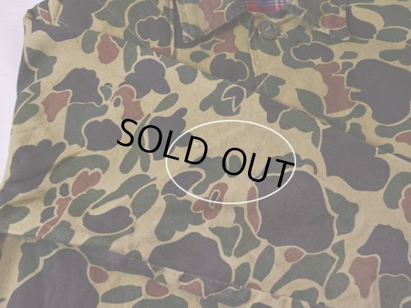 右肘に少々ダメージ・汚れ。