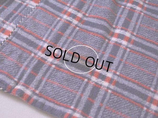 フロント裾に僅かな汚れ。