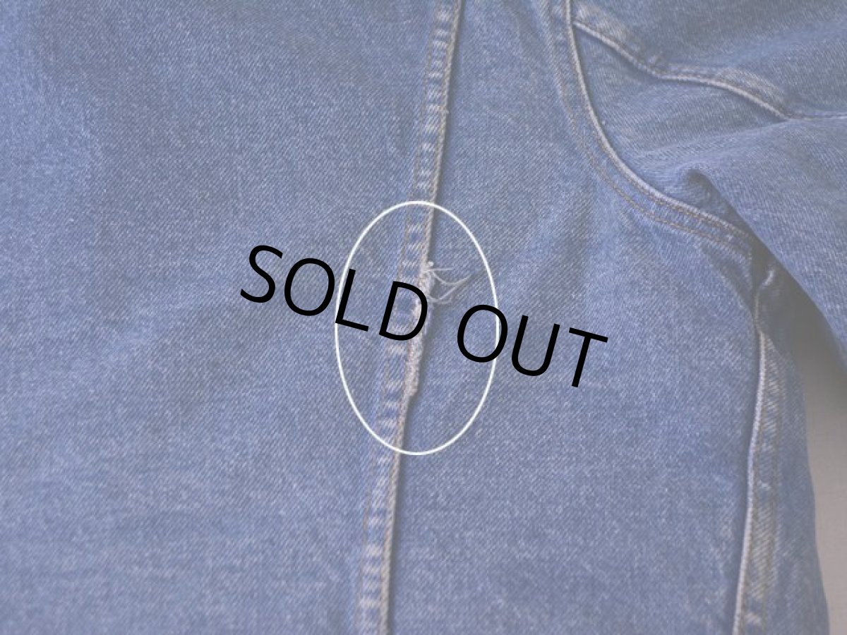 背中に少々ホツレ。