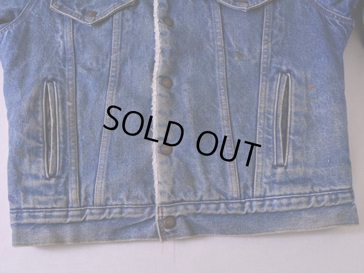 フロントに多少の汚れ。