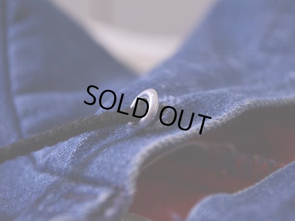 ハトメの外れ。