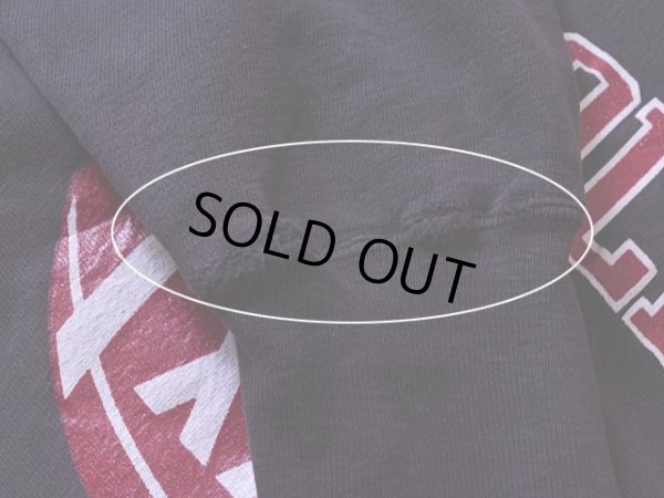 右袖リブ付け根に少々ダメージ。