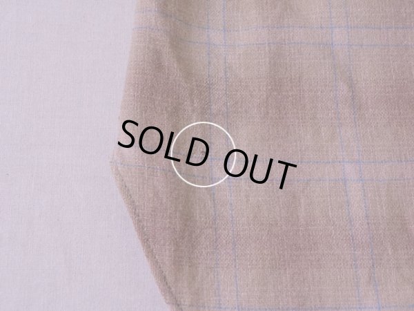 左袖に少々虫食い。