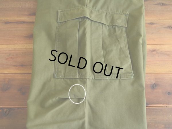 左サイドに少々汚れ。