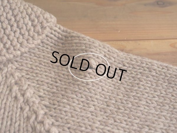 バック右肩付近にホツレ。