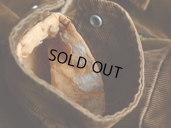 袖口裏地に少々ダメージ。