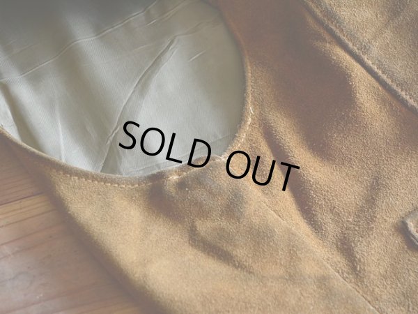 アーム周りにリステッチ跡。