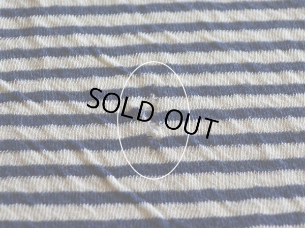 お腹付近に小さなダメージ。