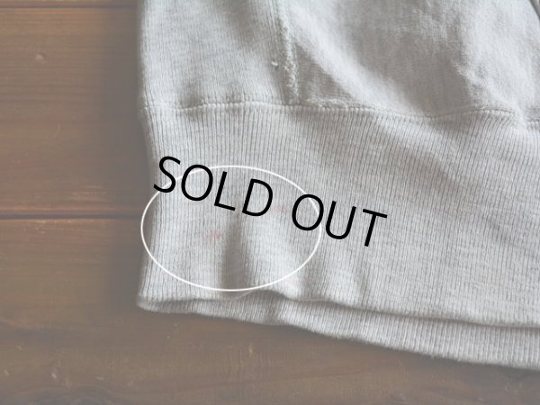 裾リブに薄ら汚れ。