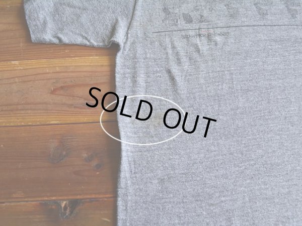 バック左サイドに薄ら汚れ。