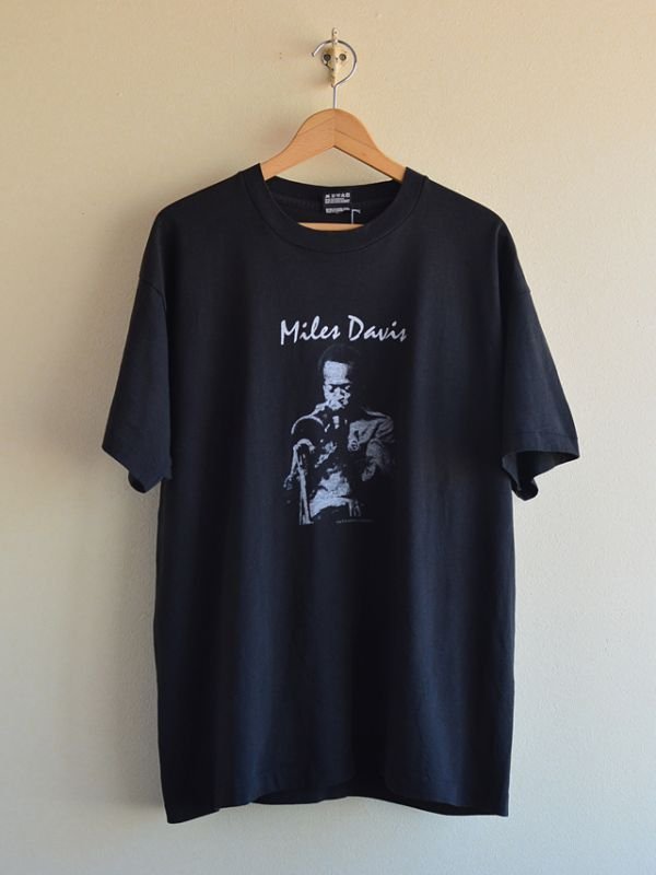 1990s Miles Davis Tシャツ 表記XL - 古着屋HamburgCafe