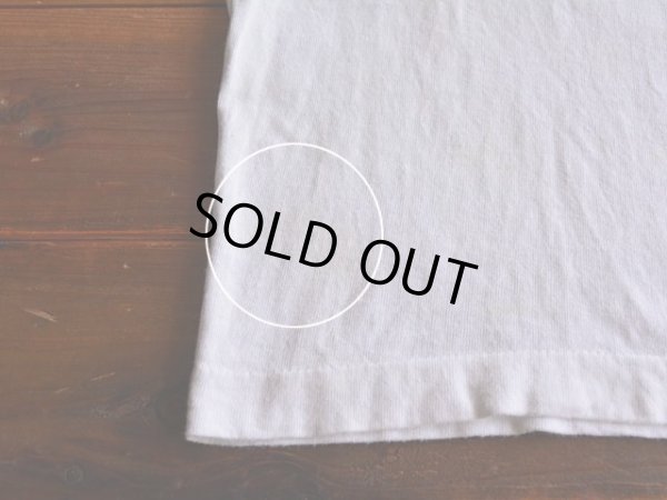 フロント裾に薄らシミ。