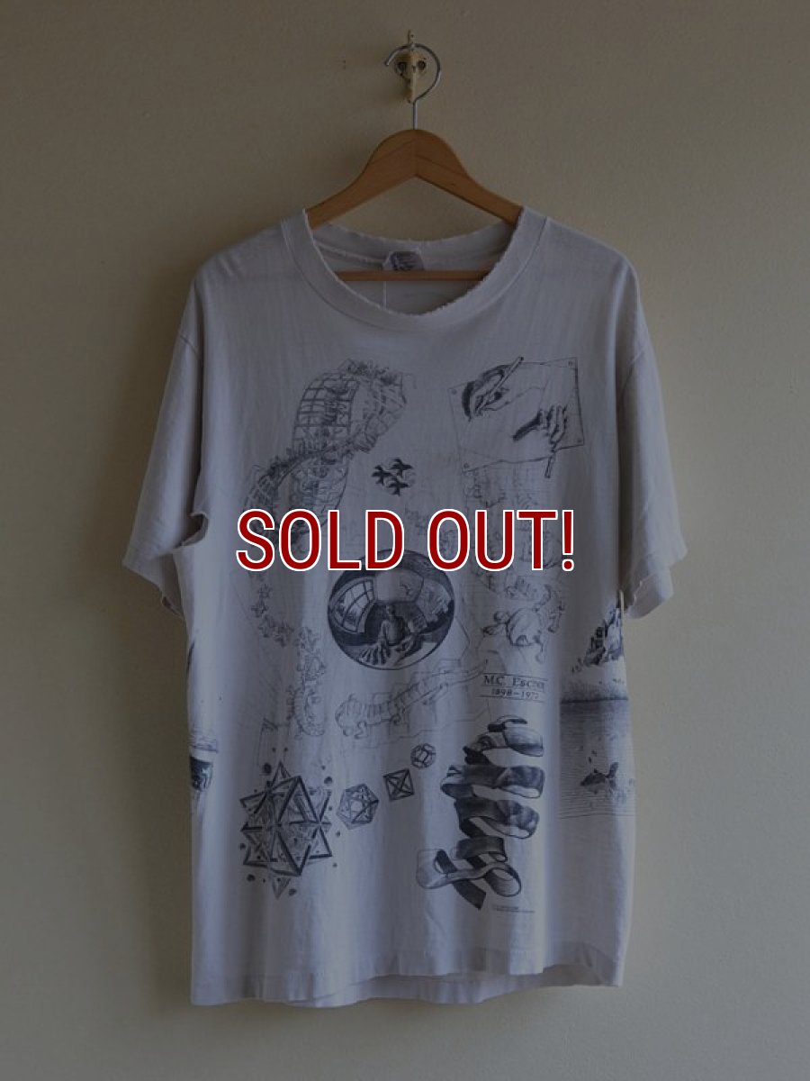 画像1: 1990s M.C. ESCHER マルチプリントTシャツ　 雰囲気系　 表記L  (1)