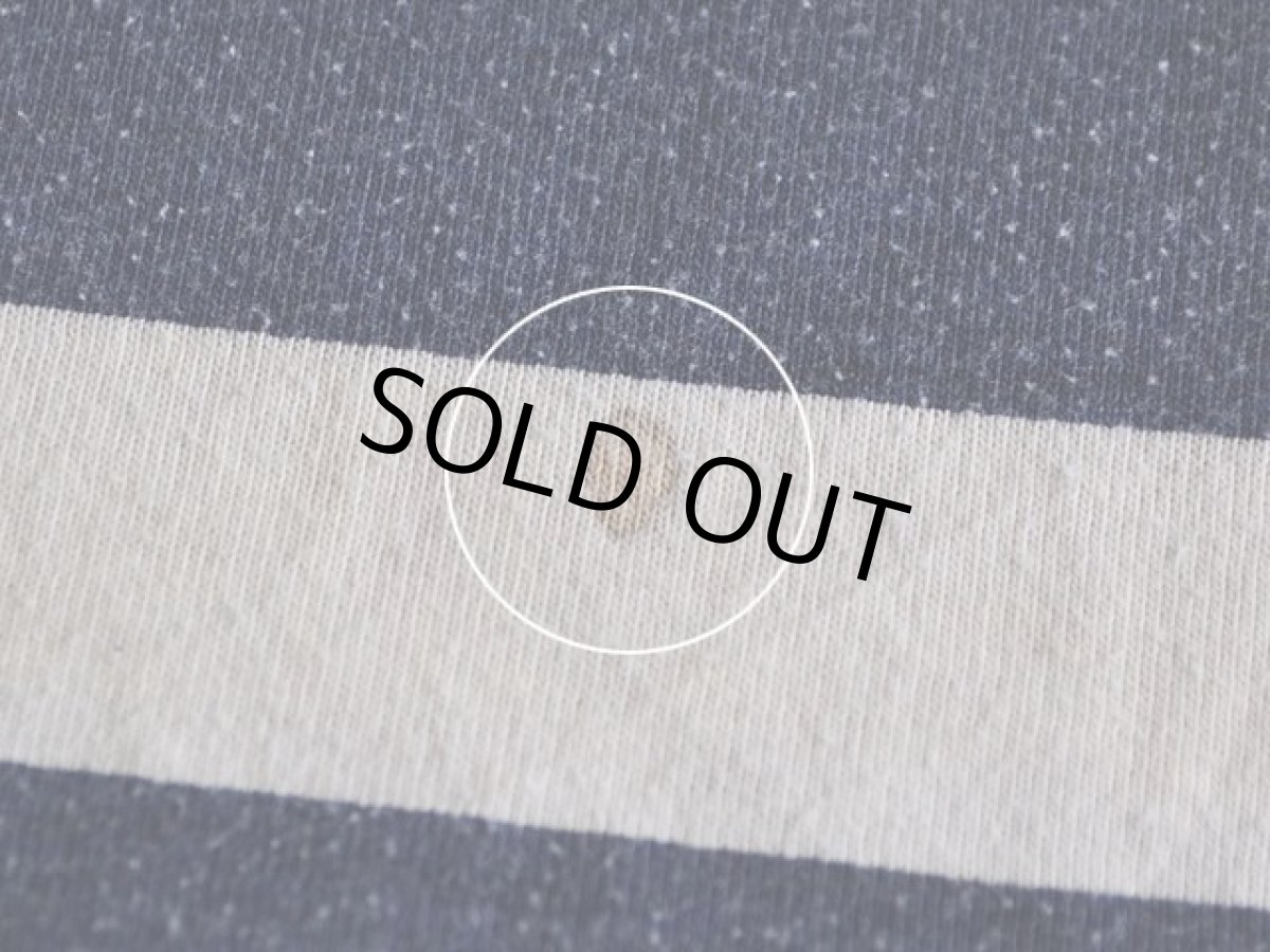 お腹付近に少々汚れ。