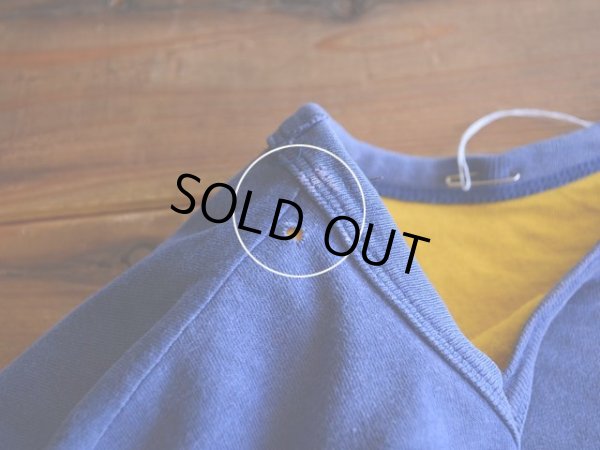 首横に僅かなダメージ・色落ち